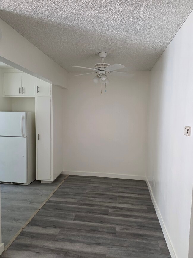 #13 dining area - Via Del Amo Apartments