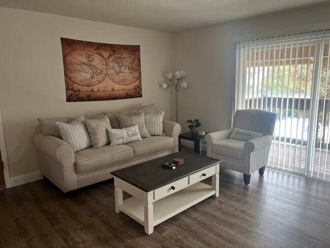 Foto del edificio - 2881 Huntington Blvd