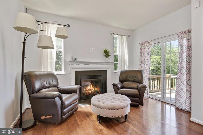 Foto del edificio - 7284 Mockingbird Cir