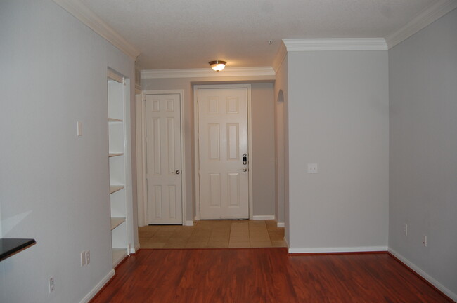 Living room - 7575 Kirby Dr