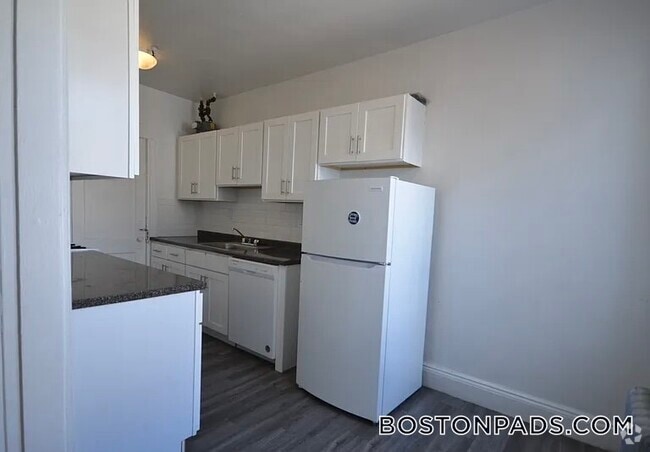 Building Photo - 1167 Boylston St
