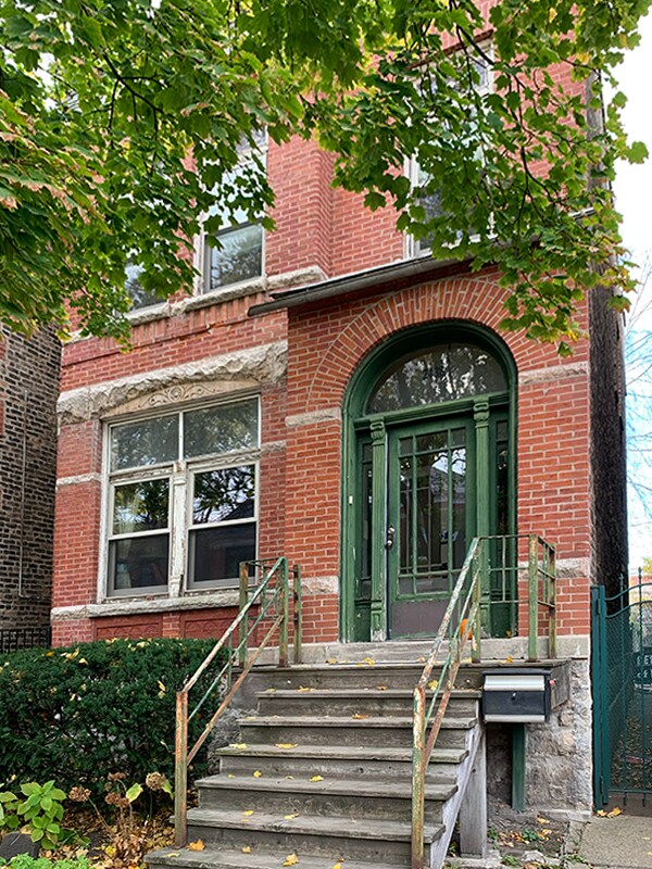 Building Photo - 2438 W Superior St