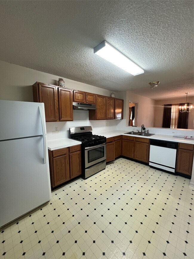 Foto del edificio - 4710 Salina St