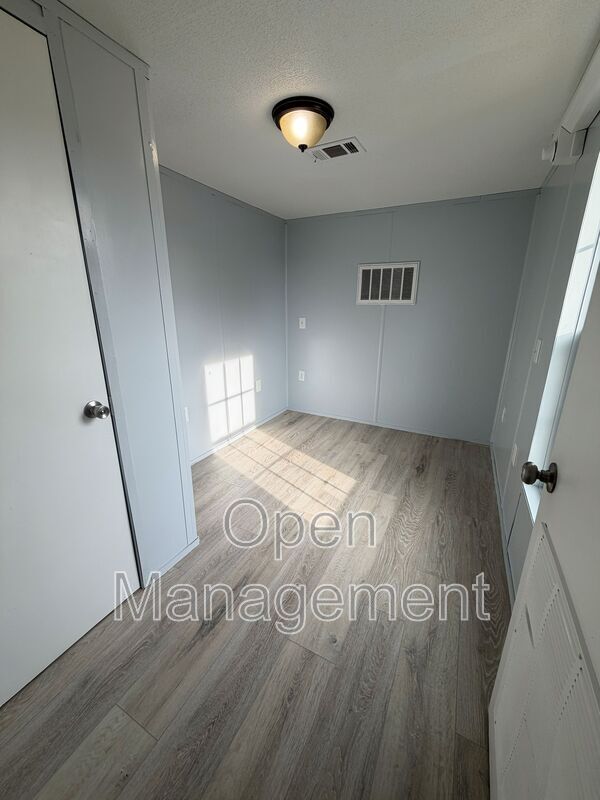 Building Photo - 7534 US-60