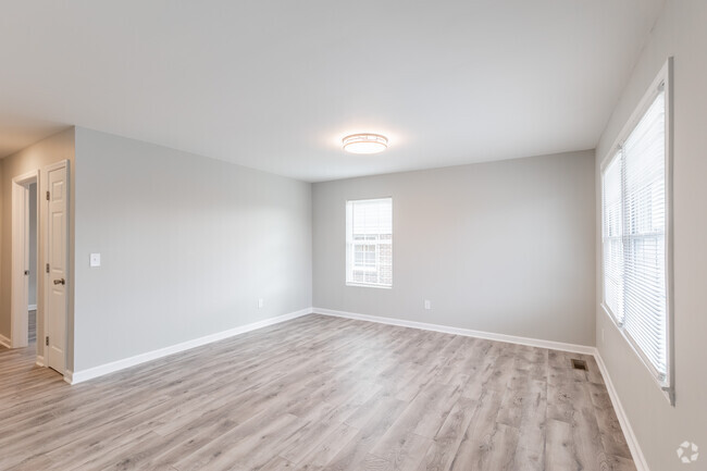 2BR, 1BA - 850-950SF - Living Room - Hayfield Homes