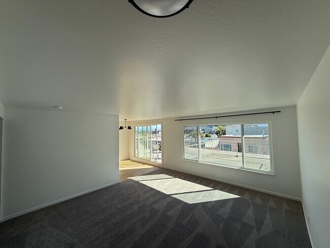 Foto del edificio - 750 Bacon St