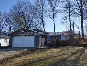 Building Photo - 5317 7 Pines Dr