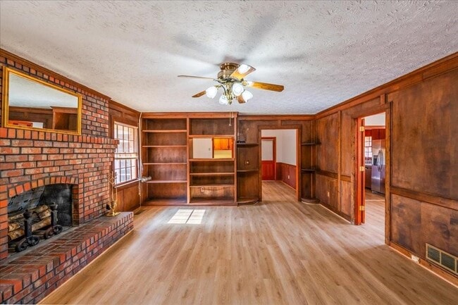 Building Photo - 4967 Macland Rd