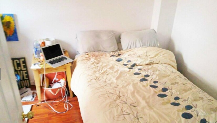 Building Photo - 179 Mott St