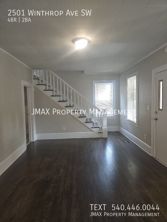 Foto del edificio - 2501 Winthrop Ave SW