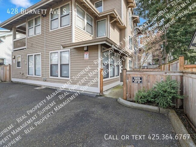 Foto del edificio - 428 Burnett Ave S