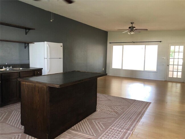 Foto del edificio - 3 Lotus Lake Dr