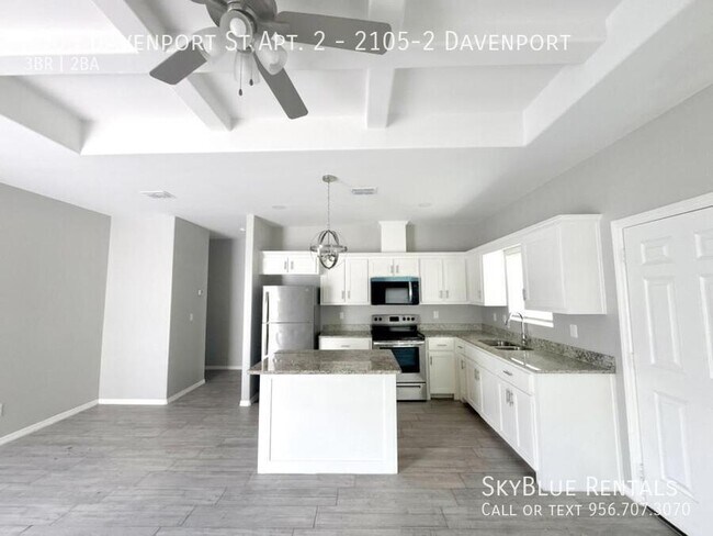 Foto del edificio - 2105 Davenport St