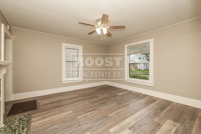 Foto del edificio - Two Bed One and a Half Bath in Springfield!