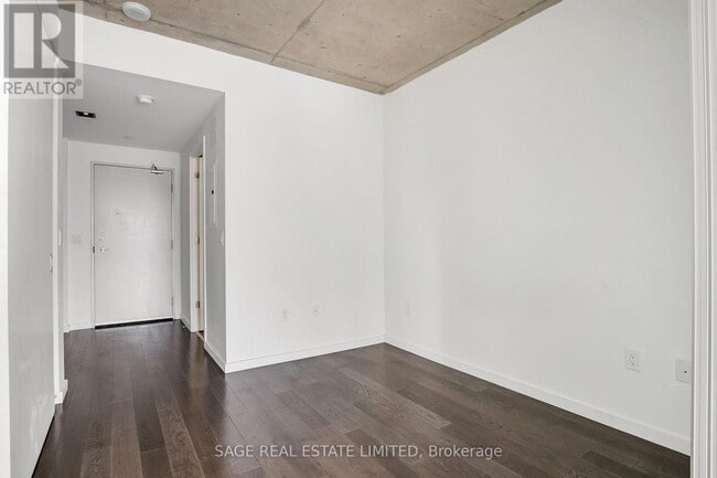 Building Photo - 32 Trolley Cres