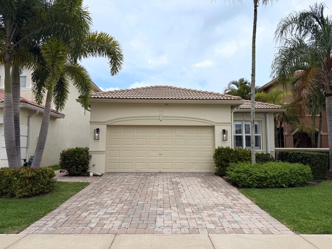 Building Photo - 167 Isle Verde Way