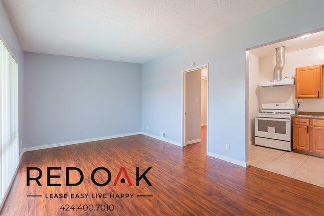 Building Photo - 11736 Gurley Ave