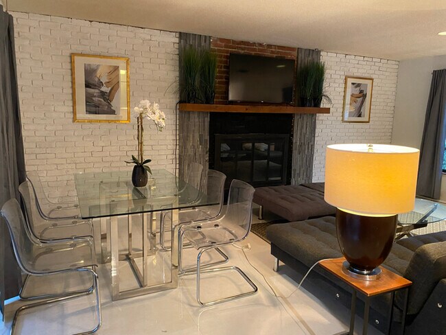 Foto del edificio - 2156 Wisteria St