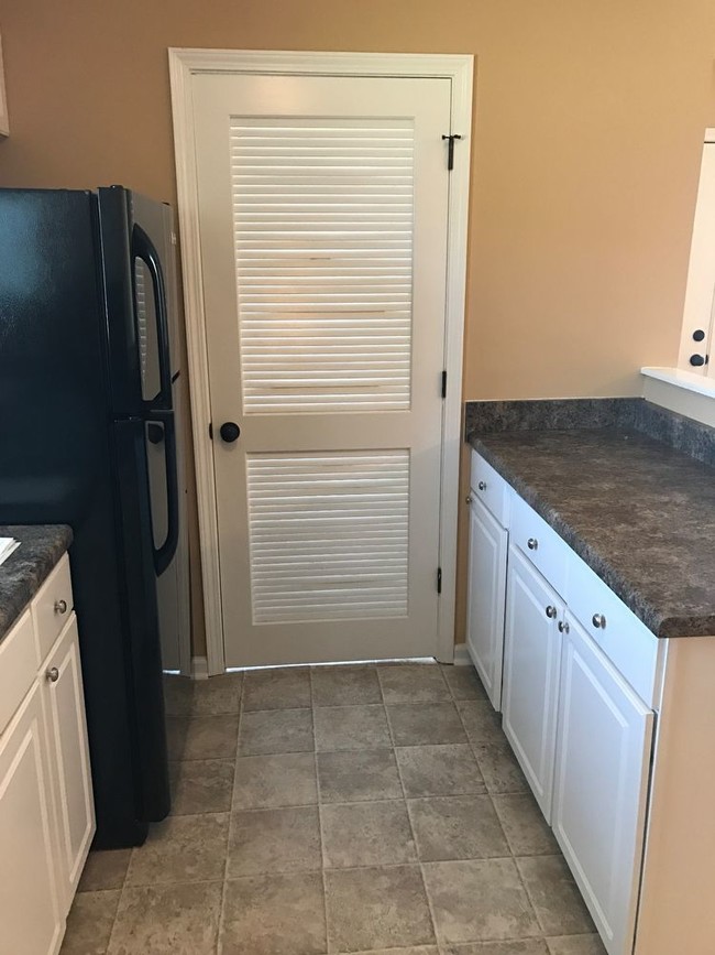 Building Photo - 427 D Lawson Road  - End Unit in Smyrna