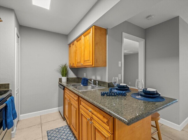 Foto del edificio - 230 Thorntree Pl