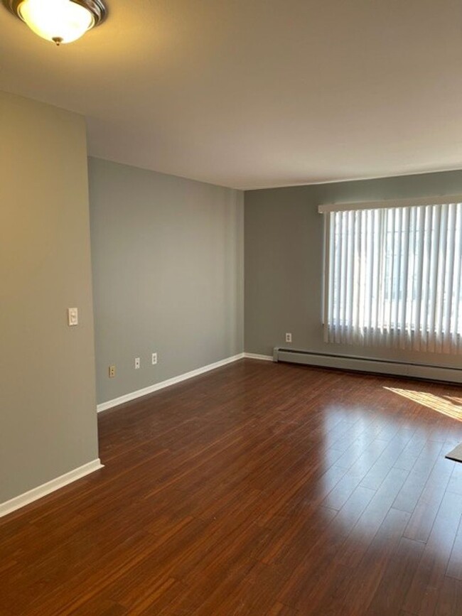 Building Photo - Downtown Rochester Condo- Heat and Water I...