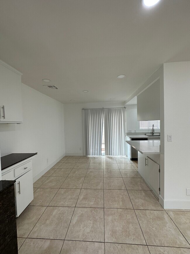 Foto del edificio - 11538 Riverside Dr