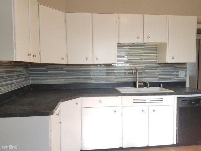 Building Photo - 6229 N Garden Grove Ln