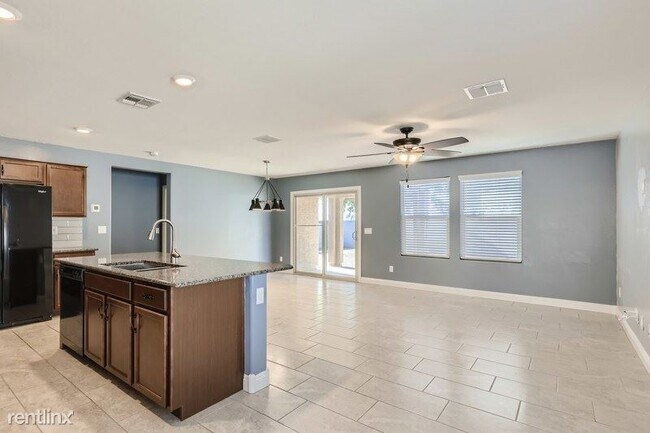 Building Photo - 3 br, 2 bath House - 25639 W Milada Drive ...