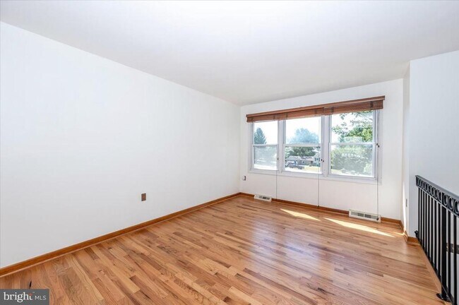 Foto del edificio - 11584 Liberty Oak Dr