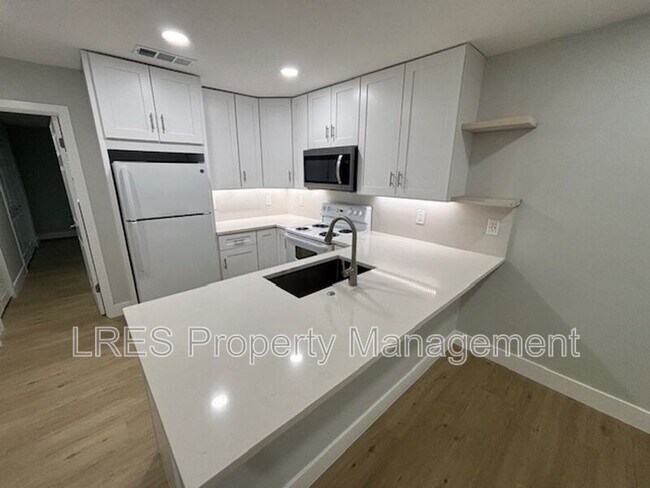 Foto del edificio - 1031 Columbia Ave