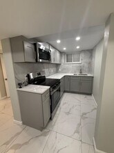 Building Photo - 251 E 46th St