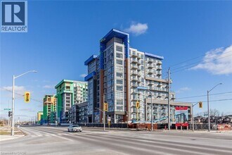 Building Photo - 460 Dundas St E