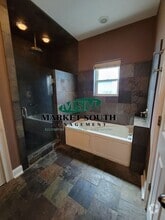 Building Photo - 518 W 37th St