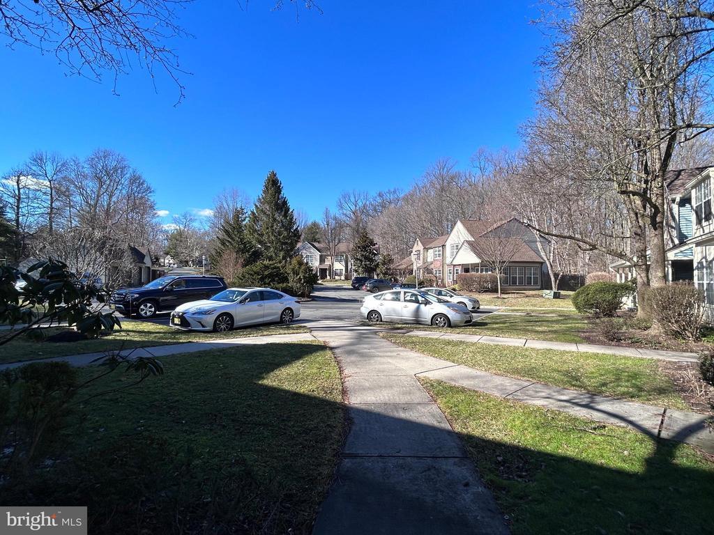 Primary Photo - 1303 Juniper Ct