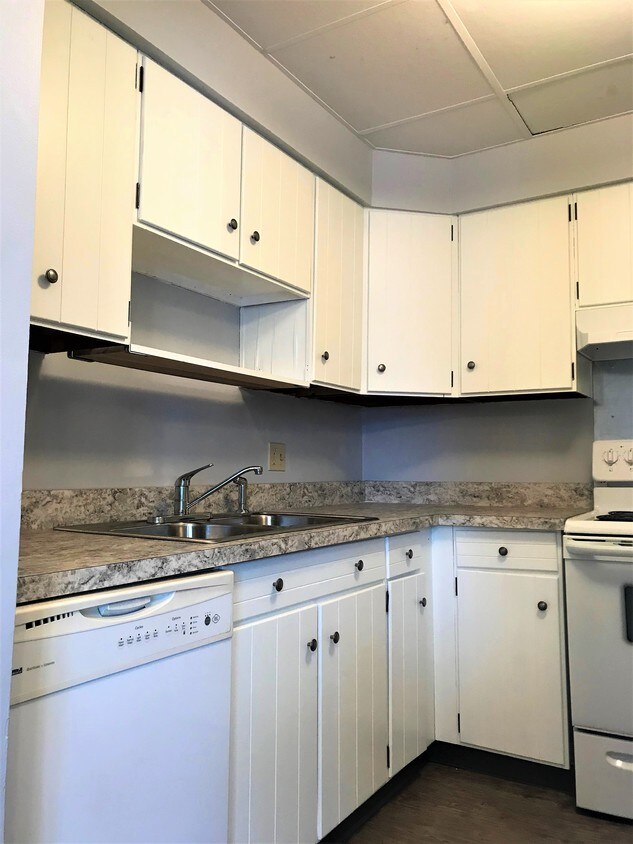 100 Kennedy Dr, South Burlington, VT 05403 Condo for Rent in South