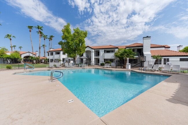 Building Photo - The Village at Lindsay Park Apartments