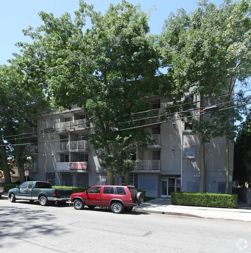 Foto principal - Essex Suites Apartments