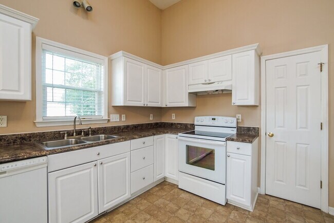 Foto del edificio - 7137 Spanglers Spring Way