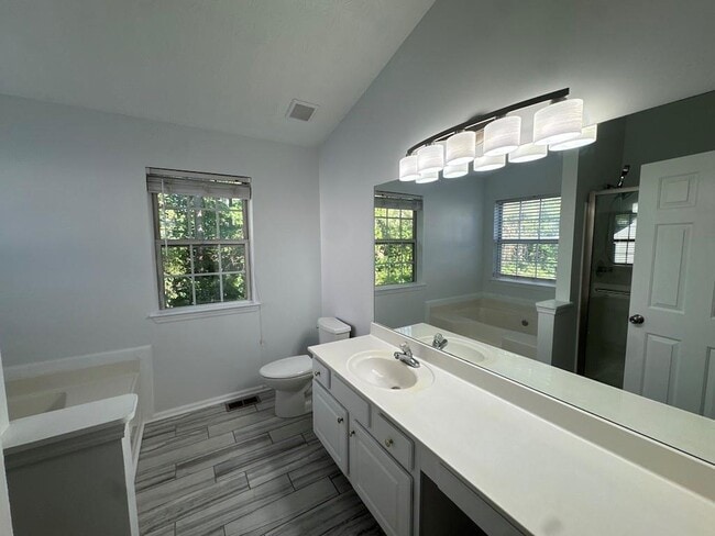 Photo - 1925 Heatherton Rd House