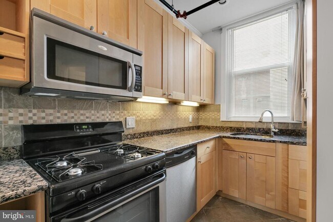 Foto del edificio - 1341 Lombard St