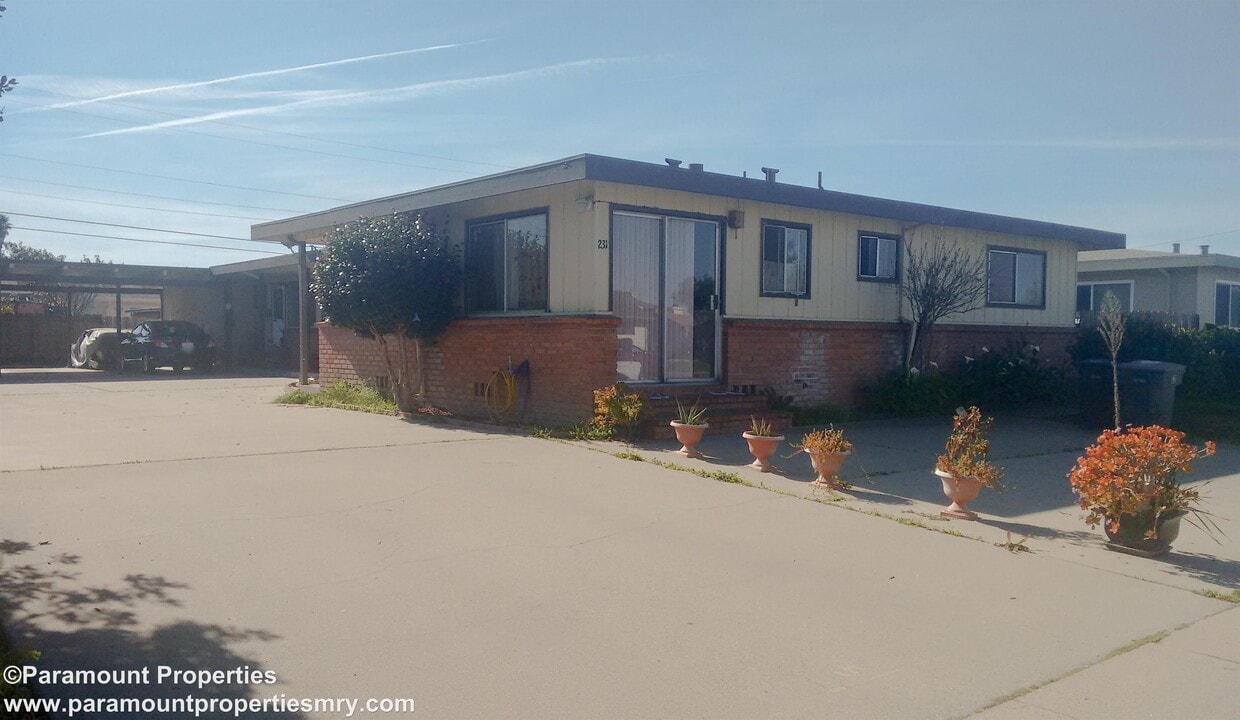 231 W Alvin Dr Unit B, Salinas, CA 93906 Room for Rent in Salinas, CA