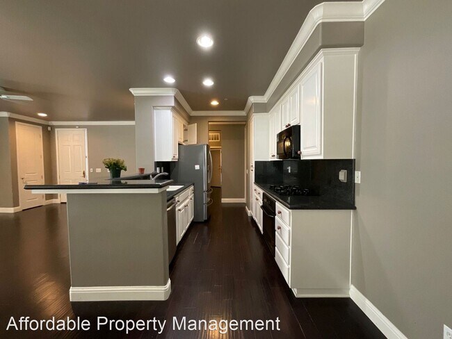 Building Photo - 2 br, 2 bath House - 3628 Whitworth Drive