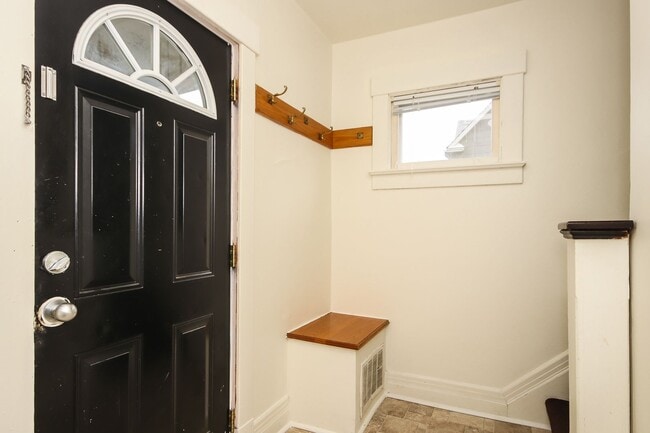 Foto del edificio - Available for Reservation 2026-27