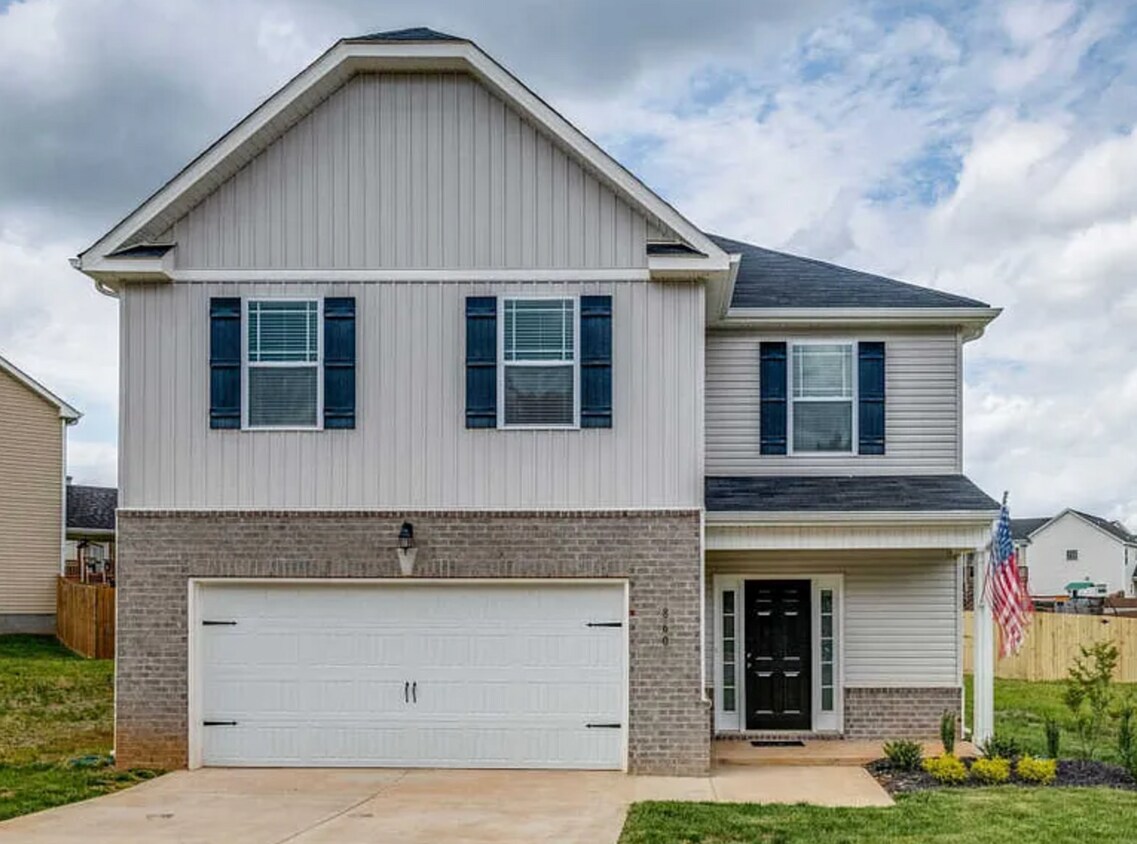 Foto principal - Stunning 4BR + Bonus Room Home Near Oaklan...