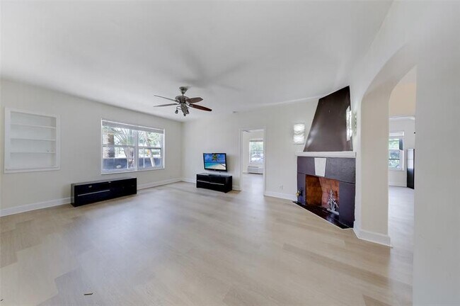 Foto del edificio - 1241 13th St