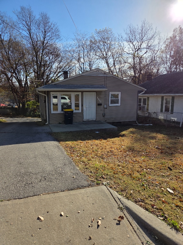 Foto principal - 5907 Jackson Ave