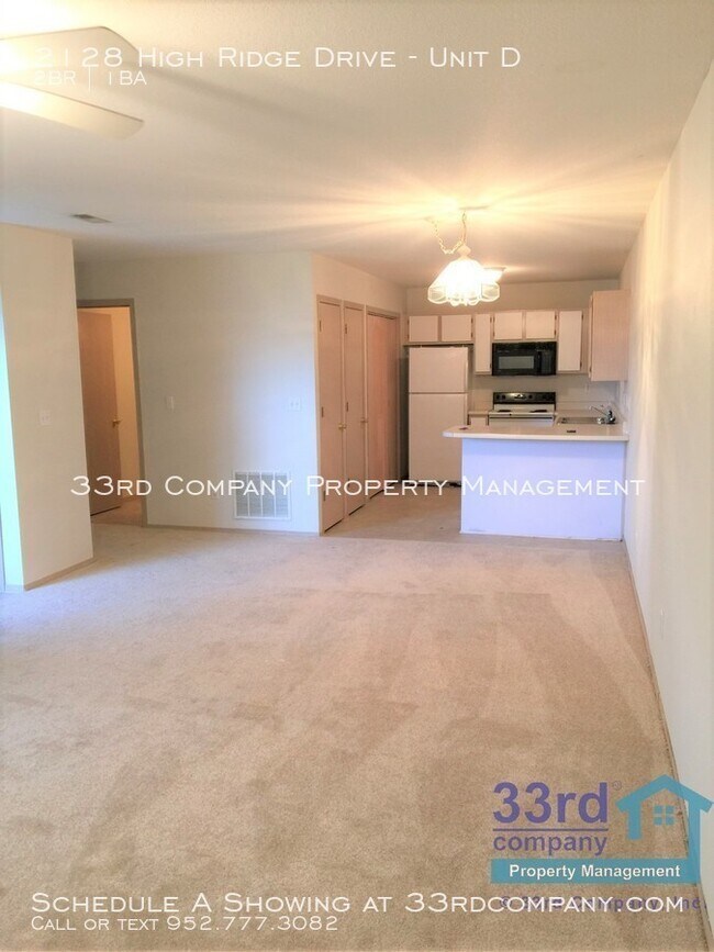 Building Photo - Pleasant Hill 2 Bedroom Duplex!