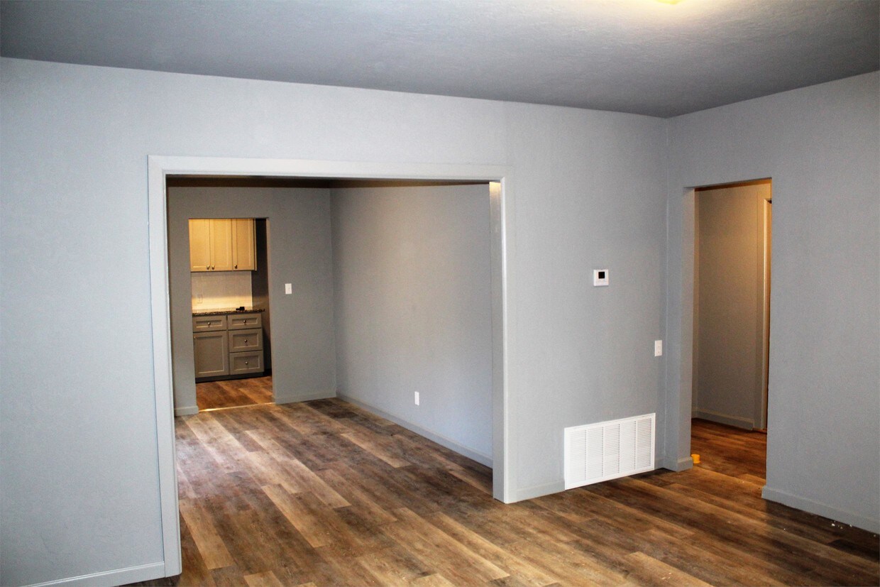 711 S Miles Ave, El Reno, OK 73036 House for Rent in El Reno, OK