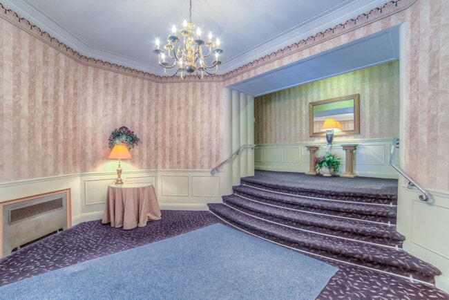 Photo du bâtiment - Du Maurier Apartments