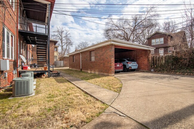 Foto del edificio - 7234 Amherst Ave